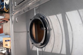 Montage van dakramen en vensters in voertuigen met bijhorend C.O.P.-attest